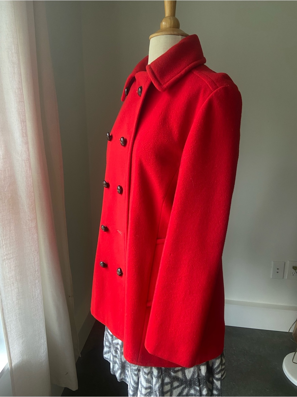 Timeless Red Vintage Peacoat 🌹